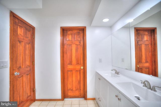 705 PRINCETON RD, Lanoka Harbor, NJ 08734