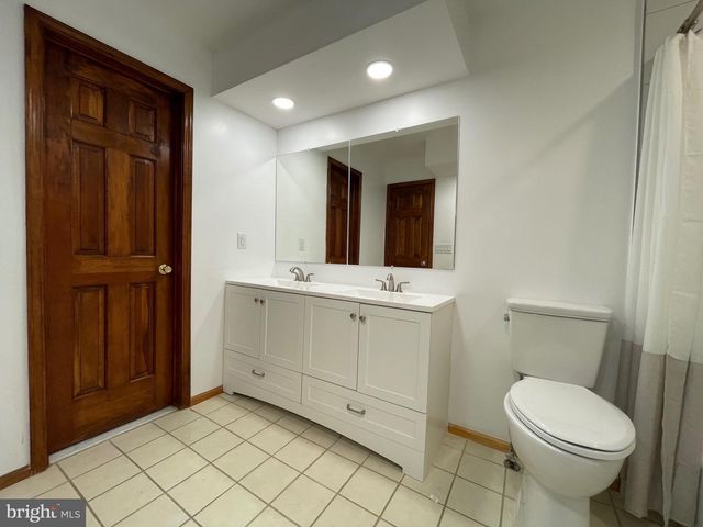 705 PRINCETON RD, Lanoka Harbor, NJ 08734