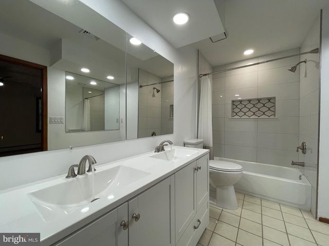 705 PRINCETON RD, Lanoka Harbor, NJ 08734