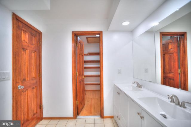 705 PRINCETON RD, Lanoka Harbor, NJ 08734