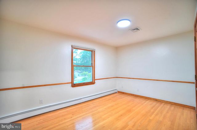 705 PRINCETON RD, Lanoka Harbor, NJ 08734