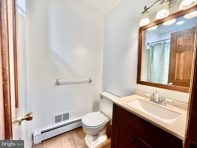 705 PRINCETON RD, Lanoka Harbor, NJ 08734