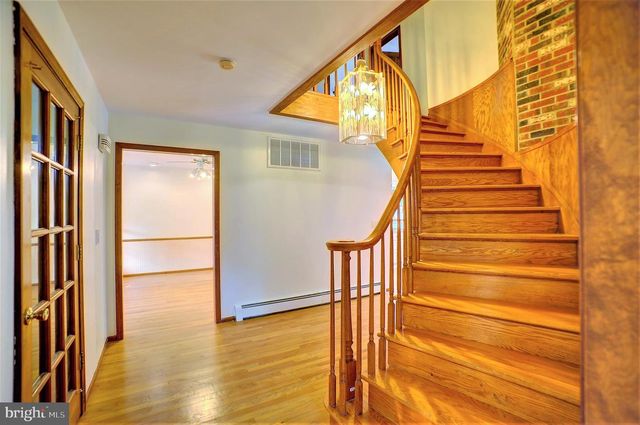 705 PRINCETON RD, Lanoka Harbor, NJ 08734