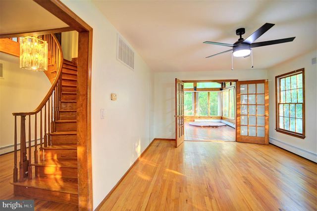 705 PRINCETON RD, Lanoka Harbor, NJ 08734