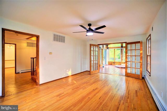 705 PRINCETON RD, Lanoka Harbor, NJ 08734