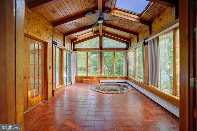 705 PRINCETON RD, Lanoka Harbor, NJ 08734