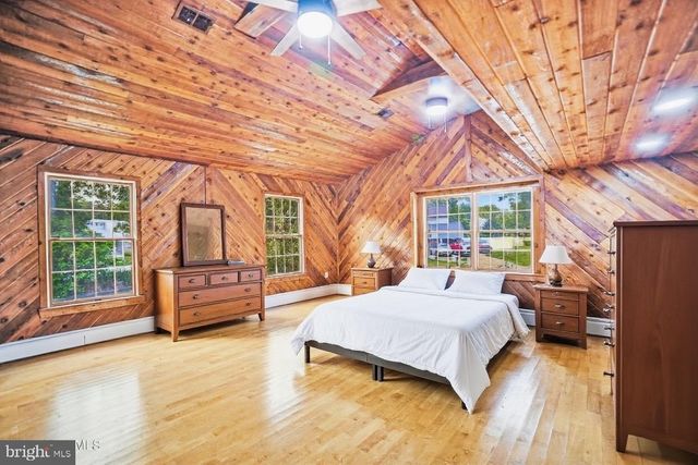 705 PRINCETON RD, Lanoka Harbor, NJ 08734