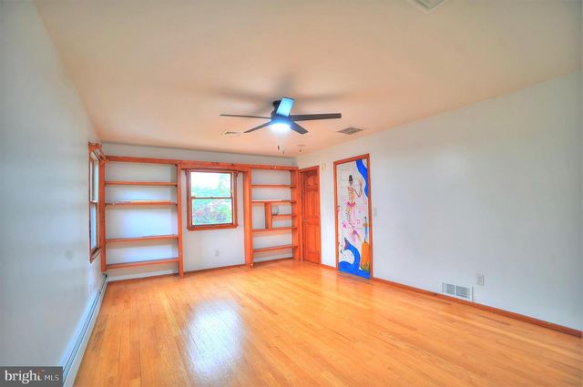 705 PRINCETON RD, Lanoka Harbor, NJ 08734