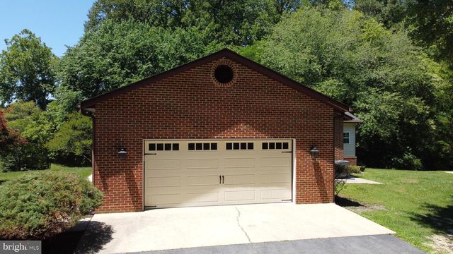 17082 PRINCE FREDERICK RD, Hughesville, MD 20637