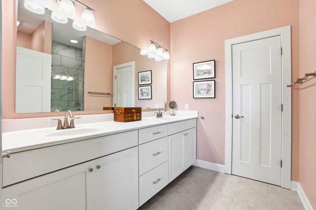 2307 Saddle Drive, Shelbyville, IN 46176