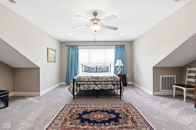 2307 Saddle Drive, Shelbyville, IN 46176