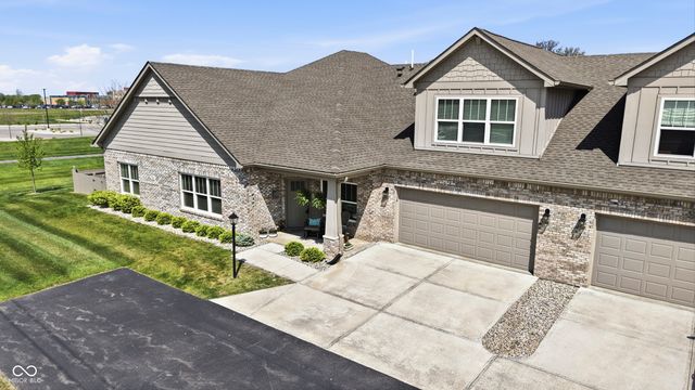 2307 Saddle Drive, Shelbyville, IN 46176