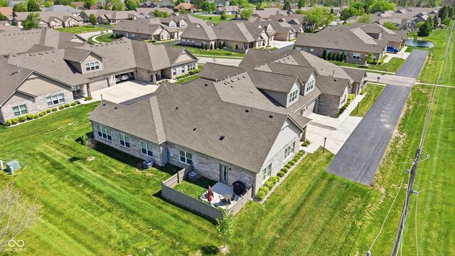 2307 Saddle Drive, Shelbyville, IN 46176