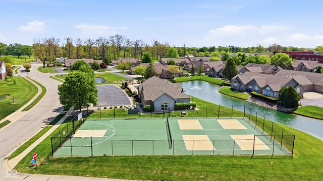 2307 Saddle Drive, Shelbyville, IN 46176