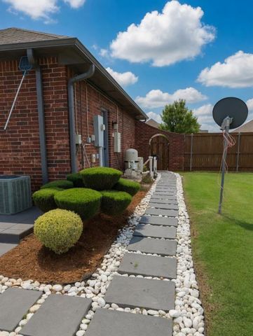319 Taylam Road, Goldsby, OK 73093