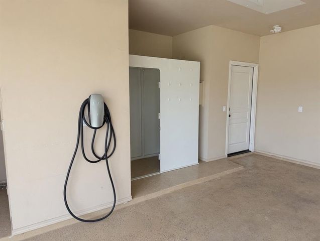 319 Taylam Road, Goldsby, OK 73093