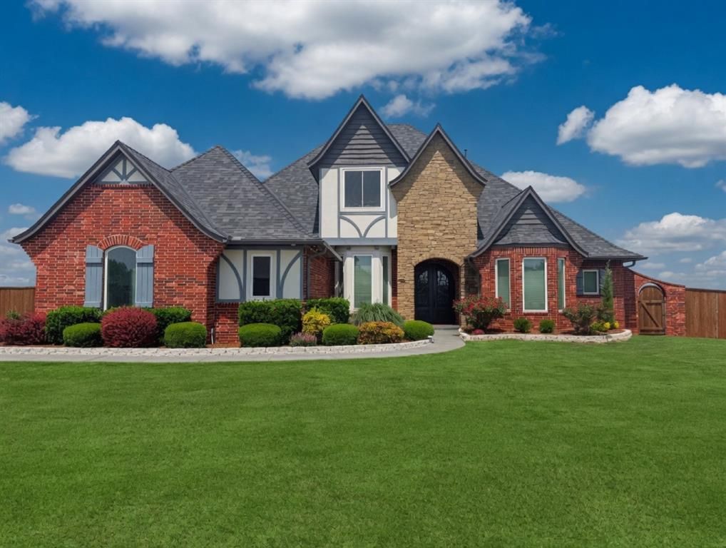 319 Taylam Road, Goldsby, OK 73093