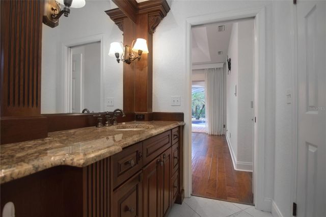 7725 APPLE TREE CIRCLE, Orlando, FL 32819