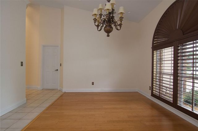 7725 APPLE TREE CIRCLE, Orlando, FL 32819