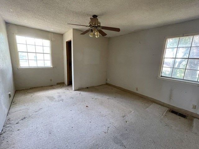 139 Littlefield Drive, East Tawakoni, TX 75472