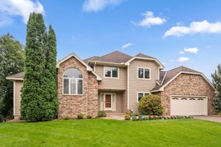 492 Deer Run Trail, West Saint Paul, MN 55118