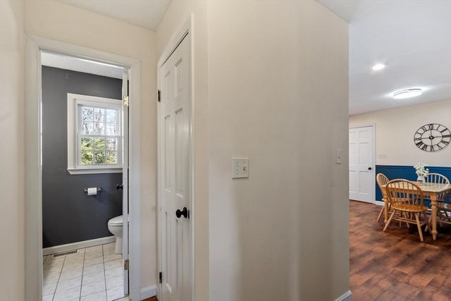 21 Potter Rd, Framingham, MA 01701