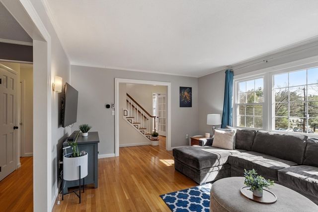 21 Potter Rd, Framingham, MA 01701