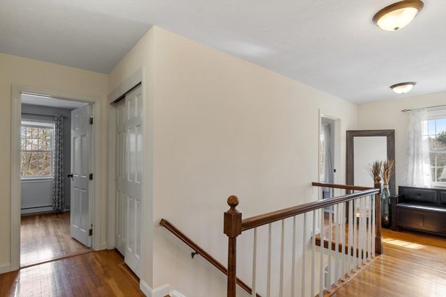 21 Potter Rd, Framingham, MA 01701