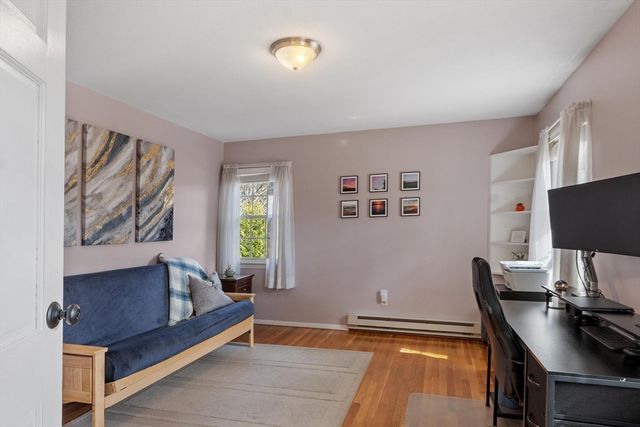 21 Potter Rd, Framingham, MA 01701