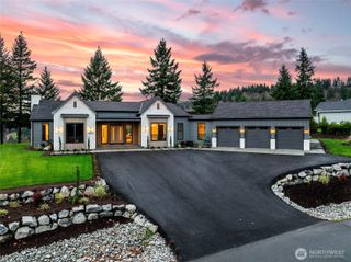 697 Sommerset Road, Woodland, WA 98674