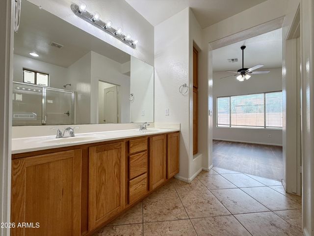 3326 S 71ST Glen, Phoenix, AZ 85043