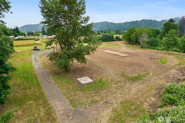 753 State Route 6, Raymond, WA 98577