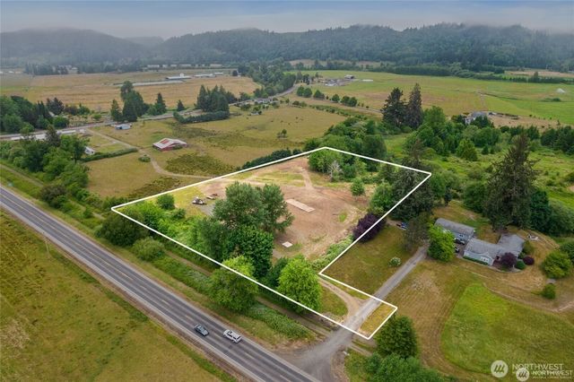 753 State Route 6, Raymond, WA 98577