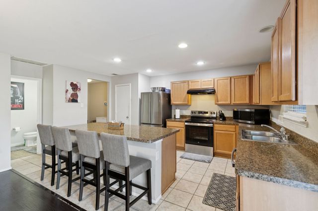 532 Prince Street, Cedar Hill, TX 75104