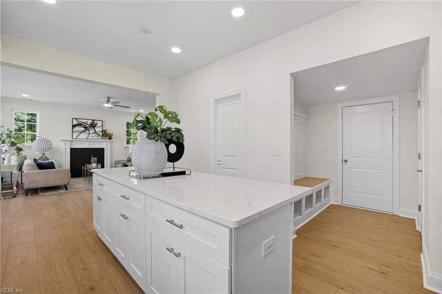 343 Ewell LN, Chesapeake, VA 23322