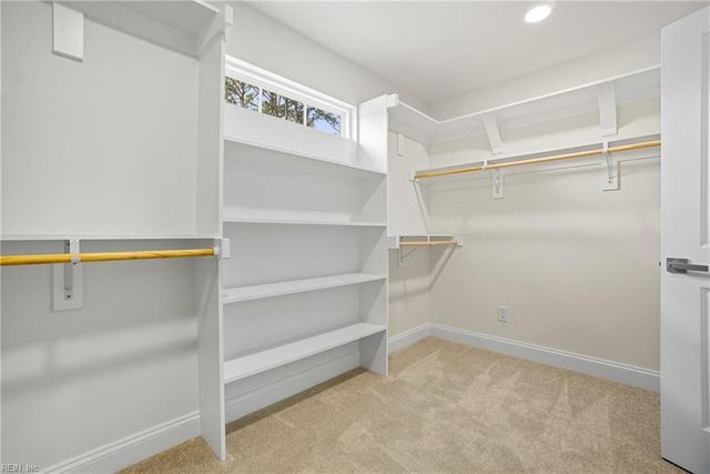 343 Ewell LN, Chesapeake, VA 23322