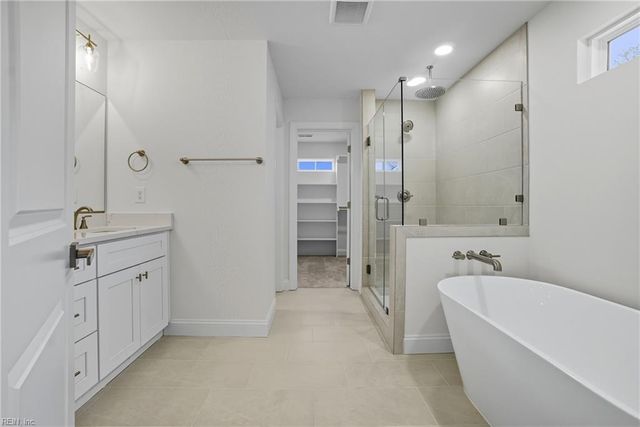 343 Ewell LN, Chesapeake, VA 23322