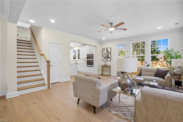 343 Ewell LN, Chesapeake, VA 23322