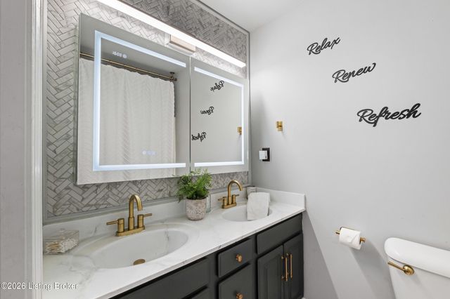 1310 Nightingale Ln, Goshen, KY 40026