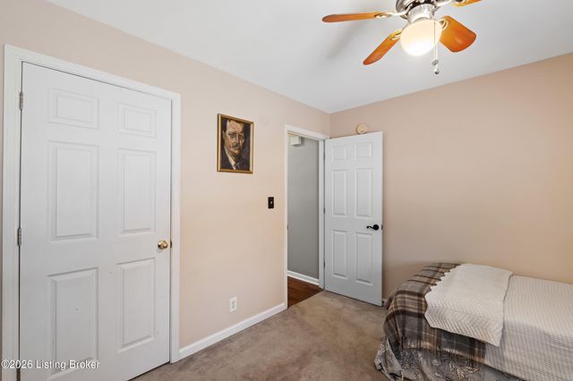 1310 Nightingale Ln, Goshen, KY 40026