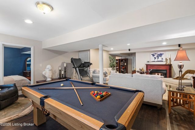 1310 Nightingale Ln, Goshen, KY 40026