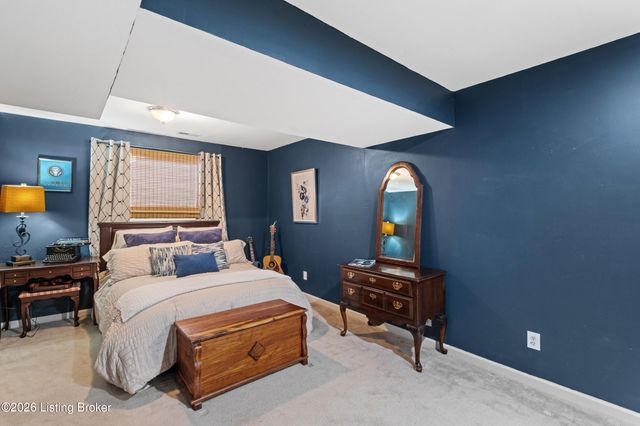 1310 Nightingale Ln, Goshen, KY 40026