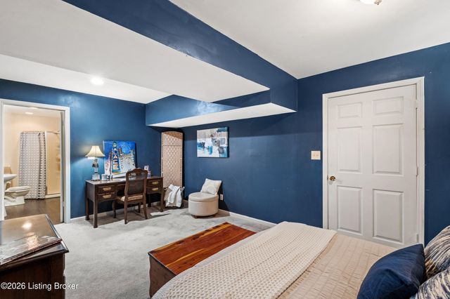 1310 Nightingale Ln, Goshen, KY 40026