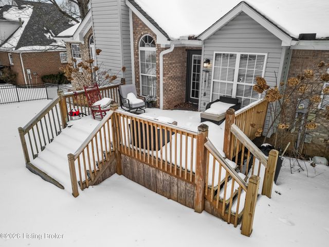 1310 Nightingale Ln, Goshen, KY 40026