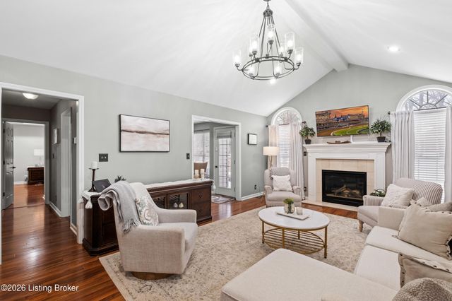 1310 Nightingale Ln, Goshen, KY 40026