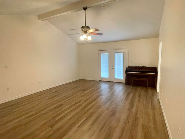 240 Phillips, Sumrall, MS 39482