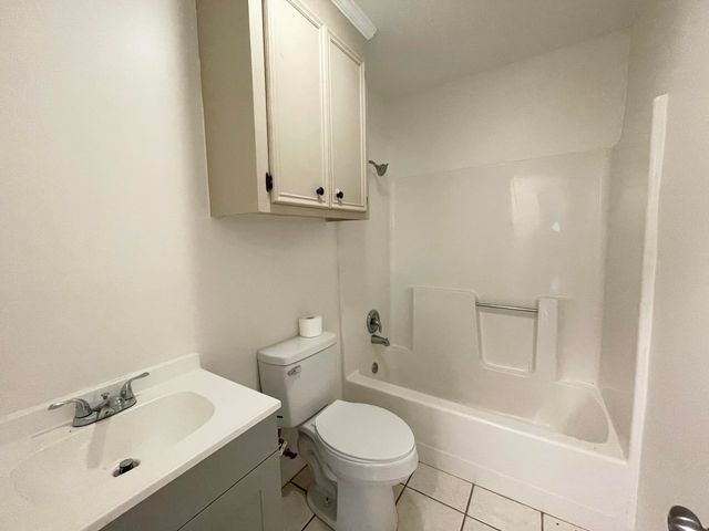 240 Phillips, Sumrall, MS 39482