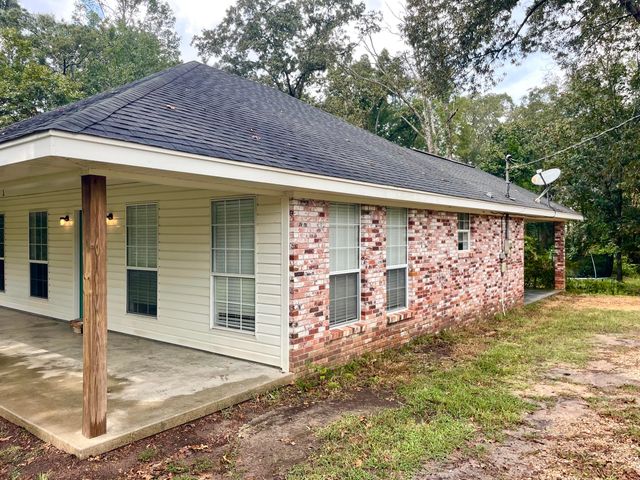 240 Phillips, Sumrall, MS 39482