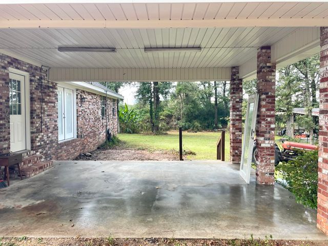 240 Phillips, Sumrall, MS 39482