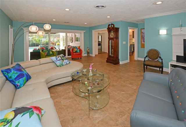 7020 MANGO AVENUE S, St Petersburg, FL 33707